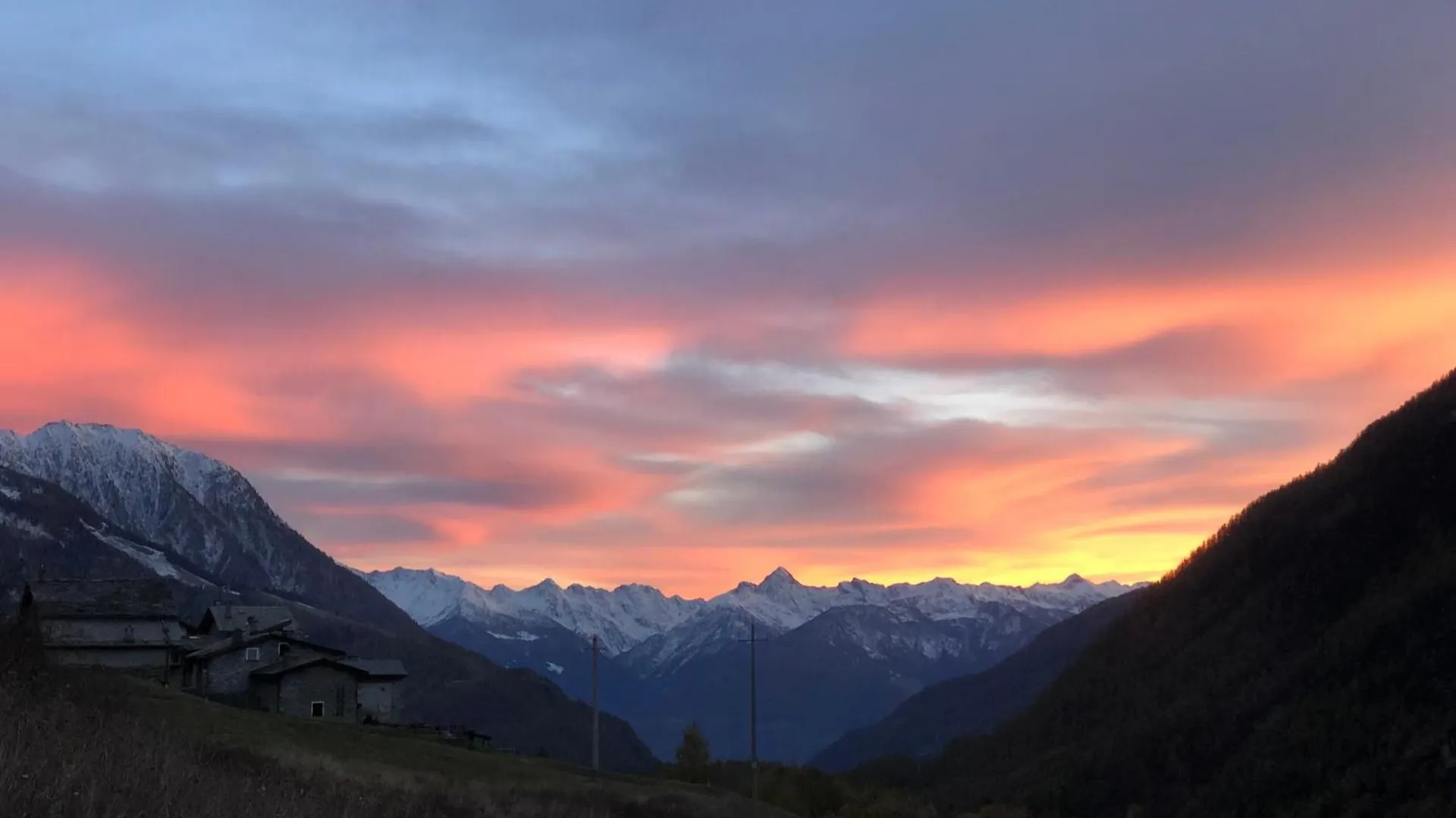 Baita Chalet La Masun Beautiful View Chiesa in Valmalenco Italy